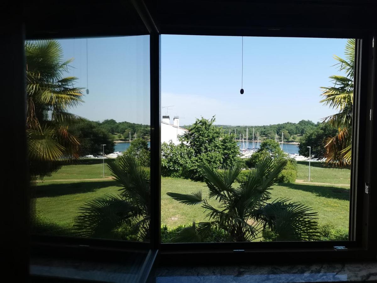 Dom Loron Apartment Porec Bagian luar foto
